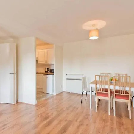 Lejlighed Guestready - Bright 2br Flat Near Castle